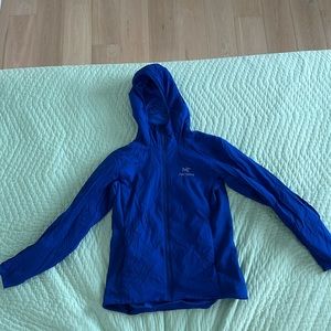 ARC’TERYX BLUE JACKET - BRAND NEW